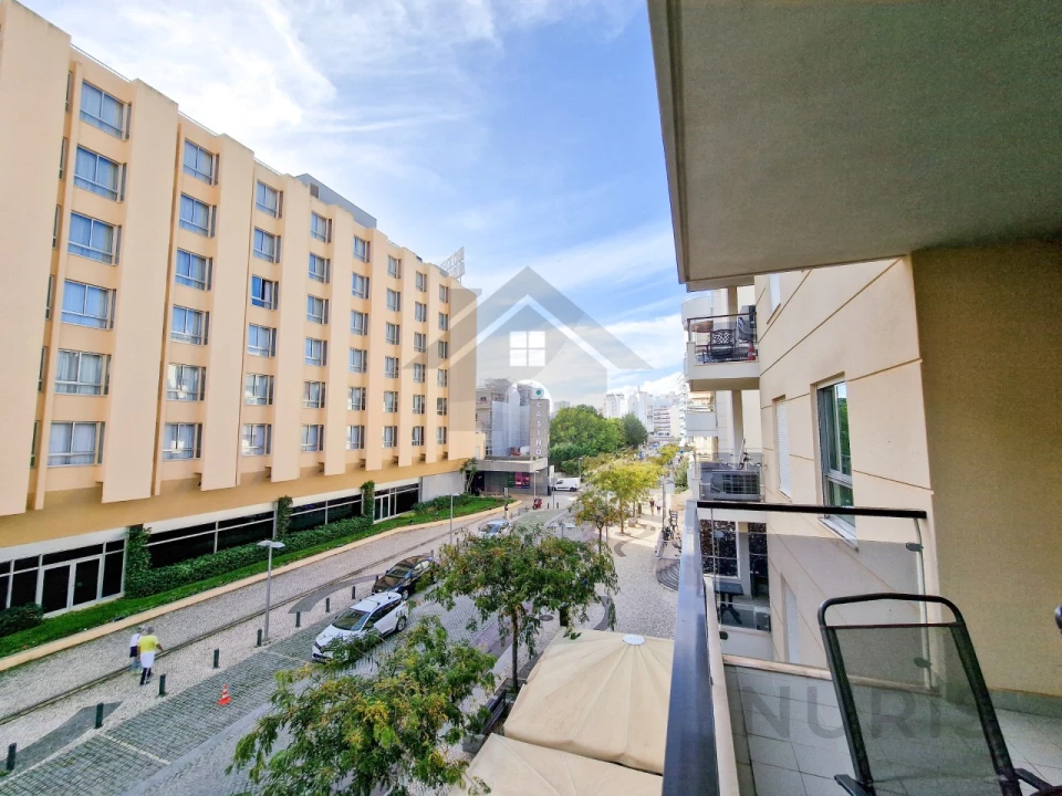 Apartamento T2 para Arrendamento férias em Portimão Foto 13