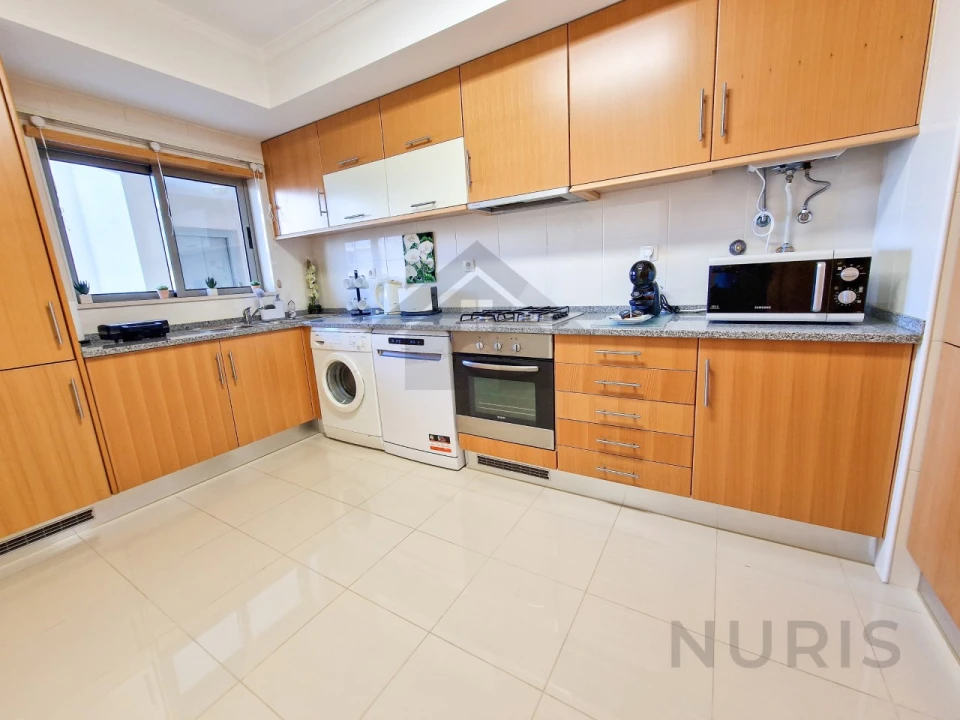 Apartamento T2 para Arrendamento férias em Portimão Foto 23