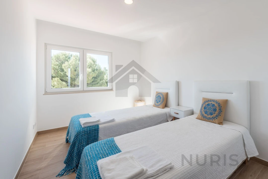 Apartamento T3 para Arrendamento férias em Alvor Foto 17