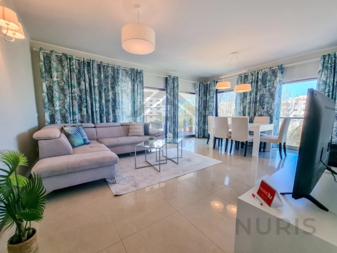 Apartamento T3 para Arrendamento férias em Portimão Foto 2