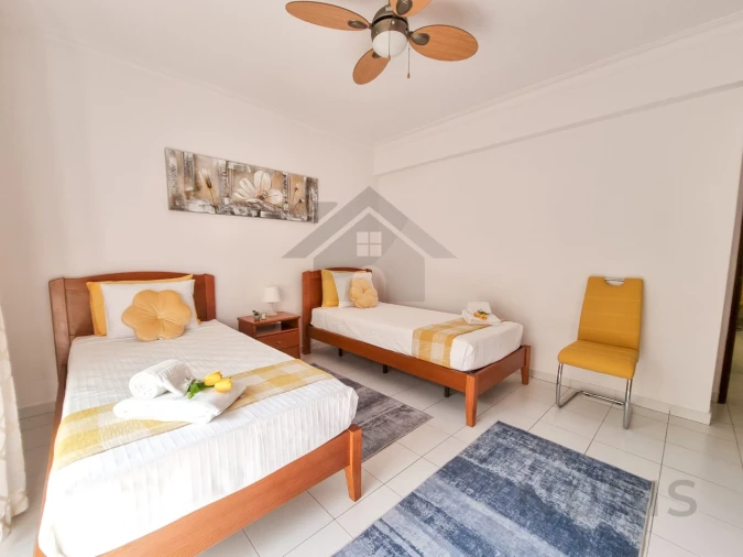 Apartamento T2 para Arrendamento férias em Portimão Foto 14