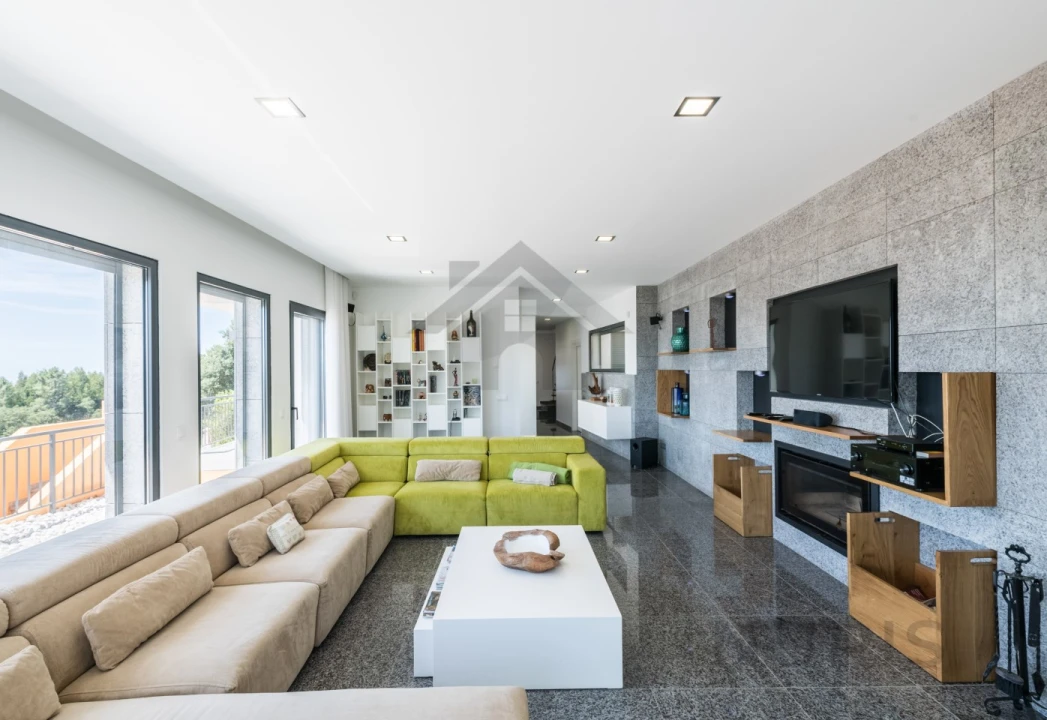 Moradia T4 para Arrendamento férias em Monchique Foto 14