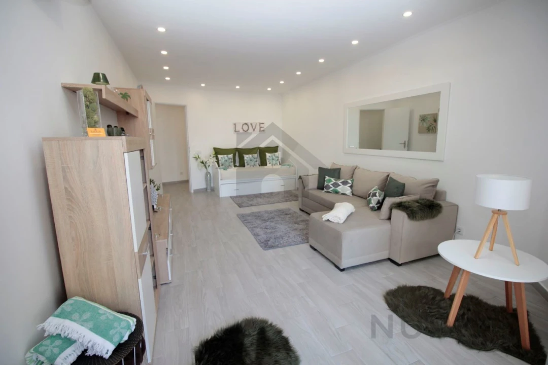 Apartamento T1 para Arrendamento férias em Portimão Foto 4