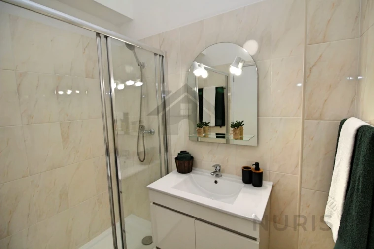 Apartamento T1 para Arrendamento férias em Portimão Foto 9