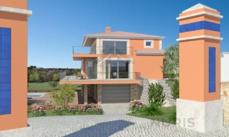 Moradia T3 para Venda em Lagos (São Sebastião e Santa Maria)