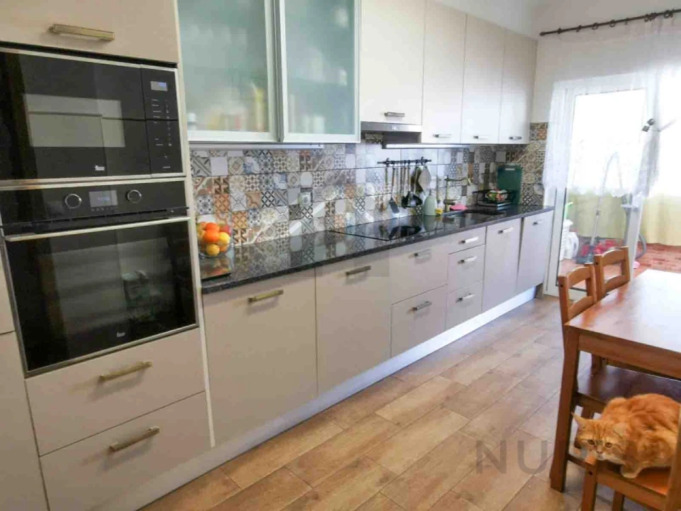 Apartamento T4 para Venda em Portimão Foto 2