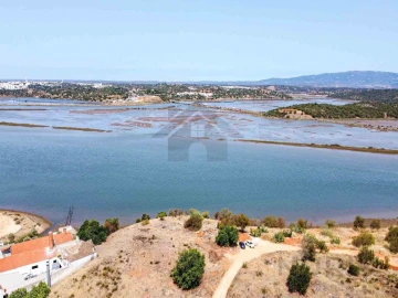 Terreno para Venda em Estômbar e Parchal