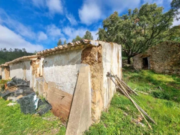 Quinta T5 para Venda em Monchique