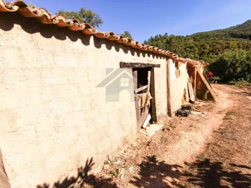 Quinta T5 para Venda em Monchique