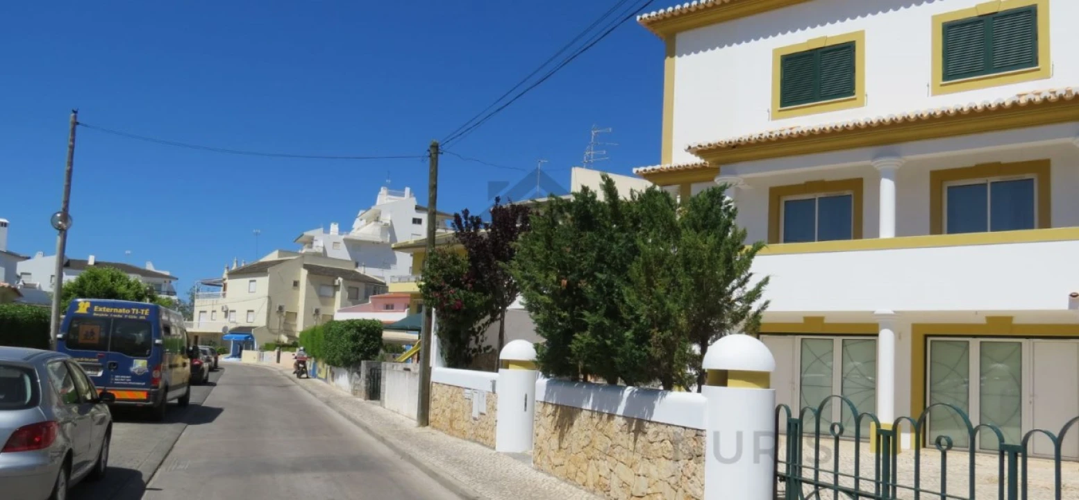 Moradia T9 para Venda em Alvor Foto 23