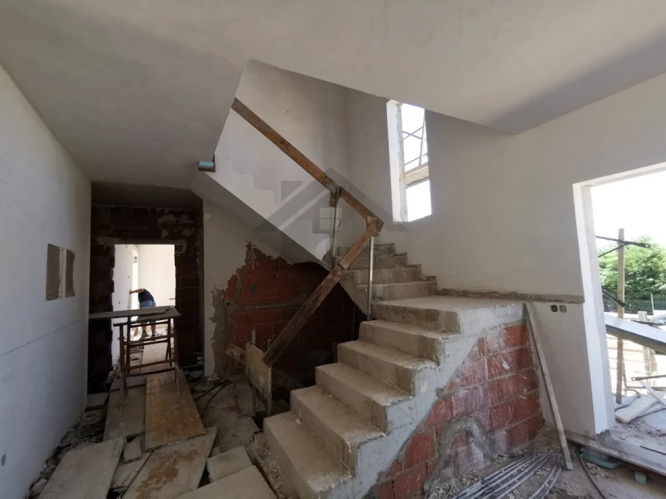 Moradia T4 para Venda em Alvor Foto 5