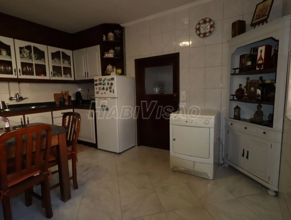 Moradia T3 para Venda em Alfena Foto 8