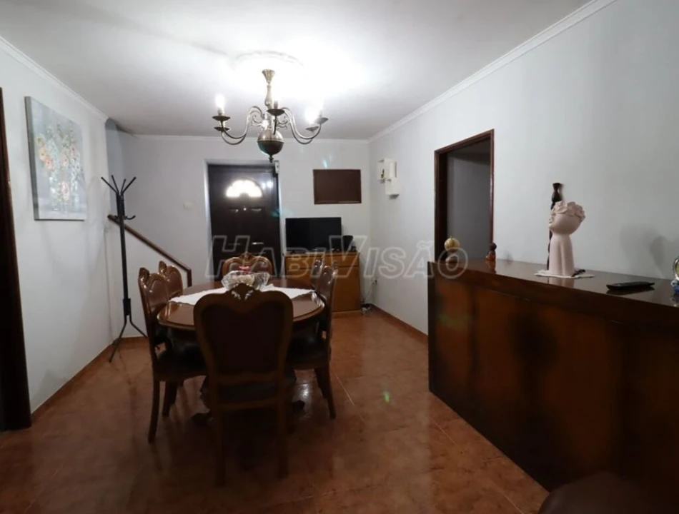 Moradia T3 para Venda em Alfena Foto 7