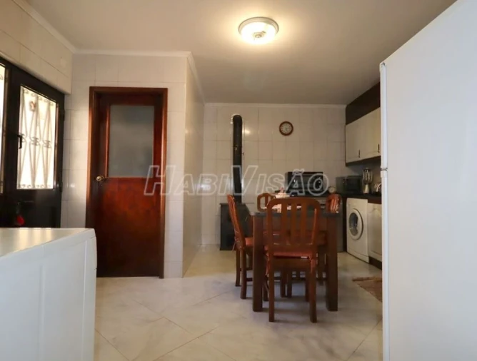 Moradia T3 para Venda em Alfena Foto 9