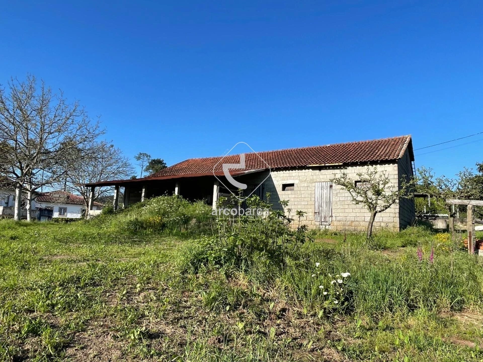 Terreno para Venda em Arcozelo Foto 1
