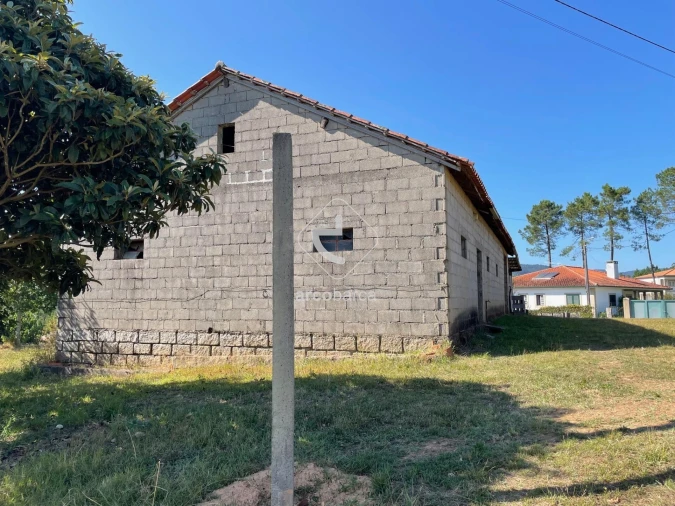 Terreno para Venda em Arcozelo Foto 16