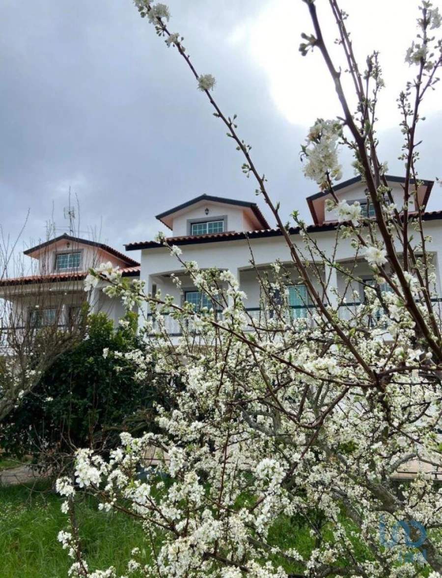 Prédio para Venda em Espariz e Sinde Foto 1