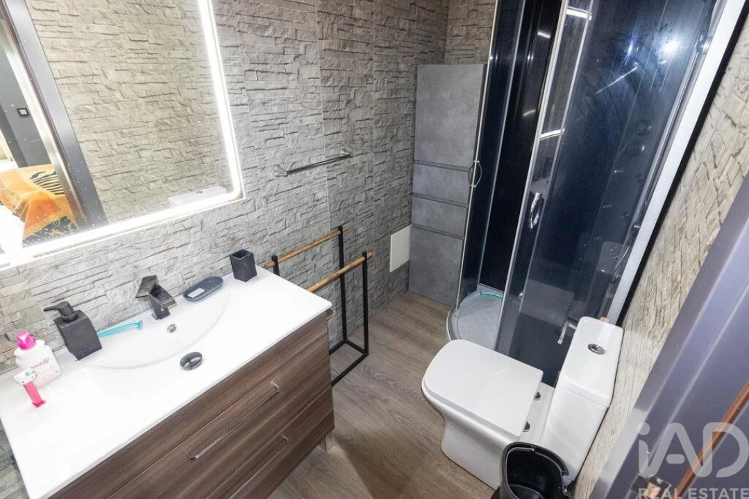 Prédio para Venda em Espariz e Sinde Foto 24