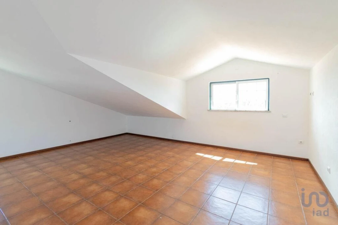 Prédio para Venda em Espariz e Sinde Foto 15