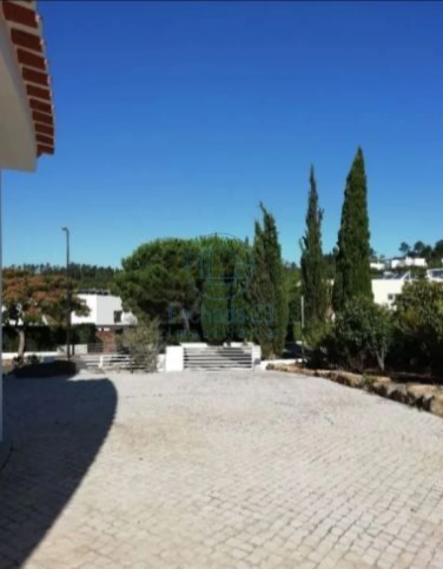 Moradia T4 para Venda em Agualva e Mira-Sintra Foto 19