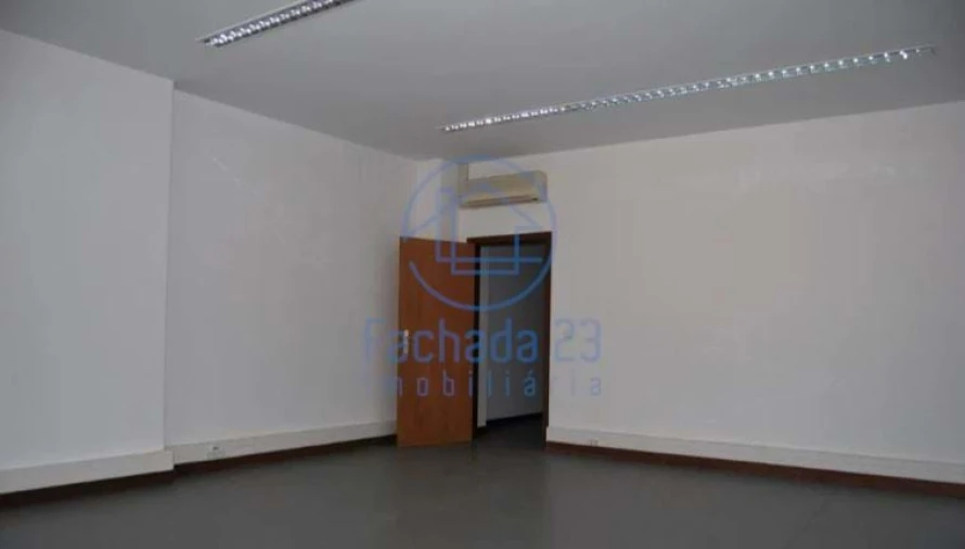 Negócio para Venda em Ajuda Foto 2