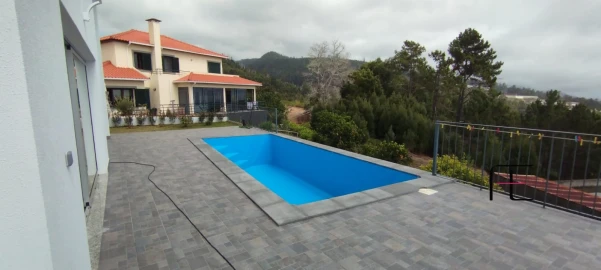 Moradia T3 para Venda em Prazeres
