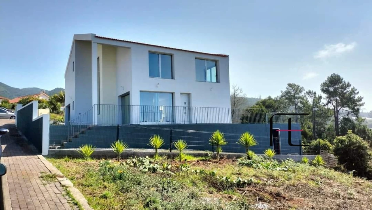 Moradia T3 para Venda em Prazeres Foto 25