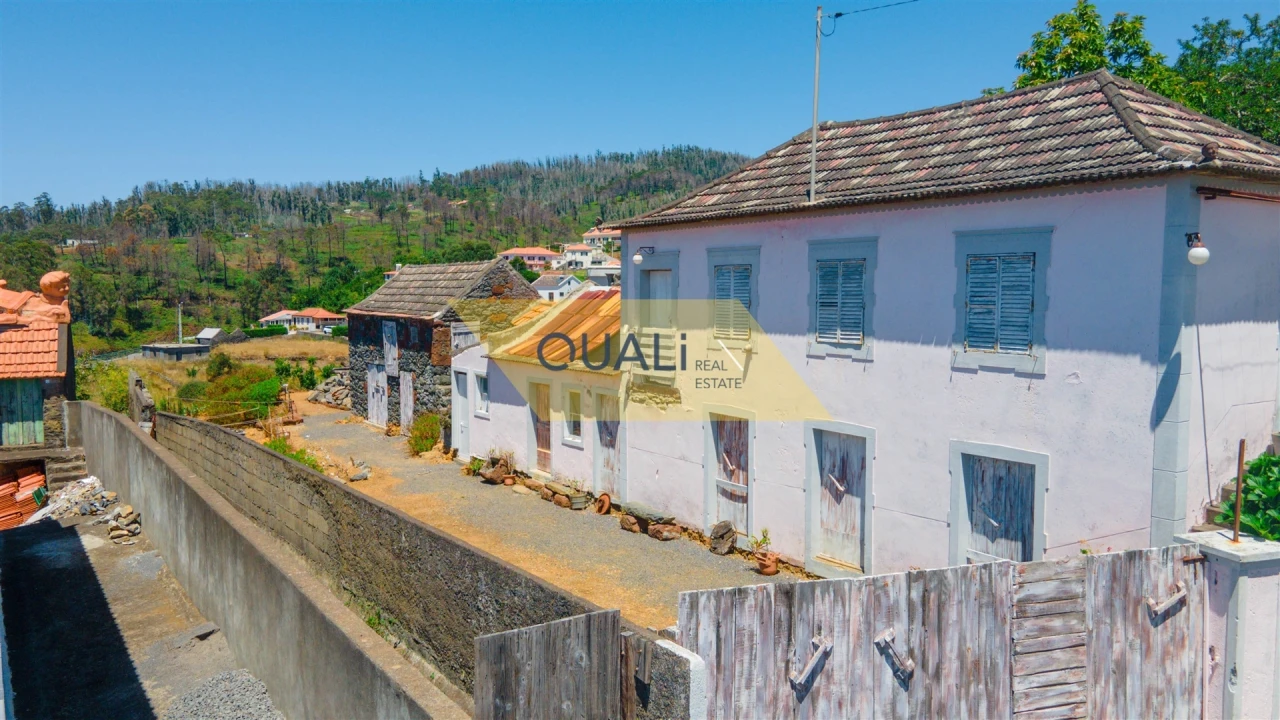 Moradia T2 para Venda em Fajã da Ovelha Foto 1