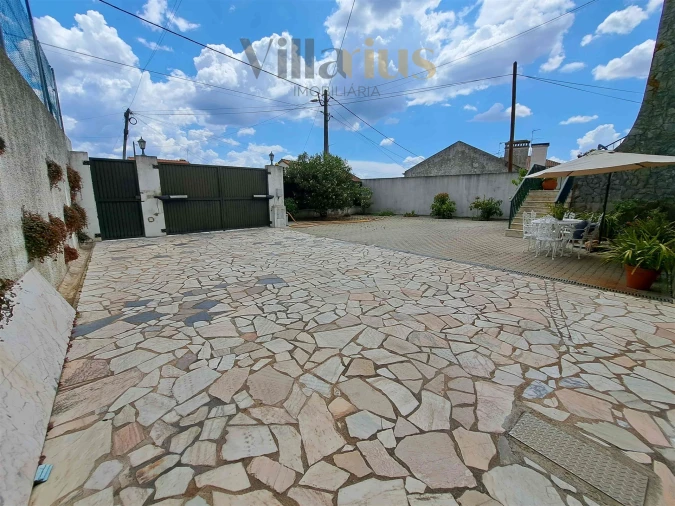 Moradia T4 para Venda em São Pedro de Tomar Foto 42