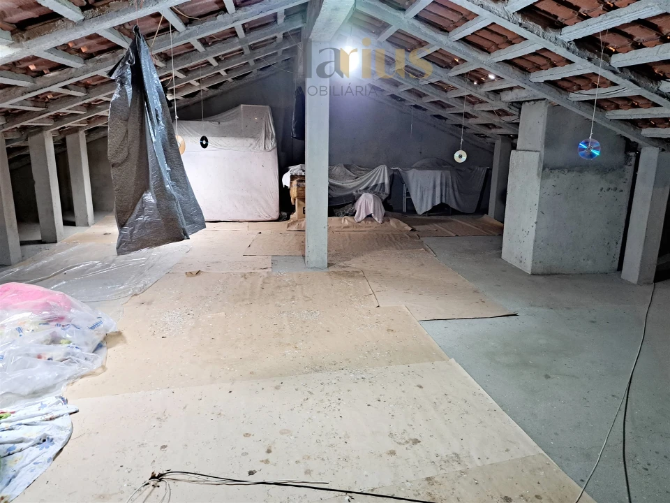 Moradia T4 para Venda em São Pedro de Tomar Foto 48