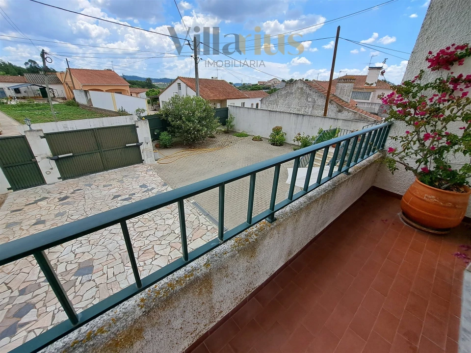 Moradia T4 para Venda em São Pedro de Tomar Foto 37