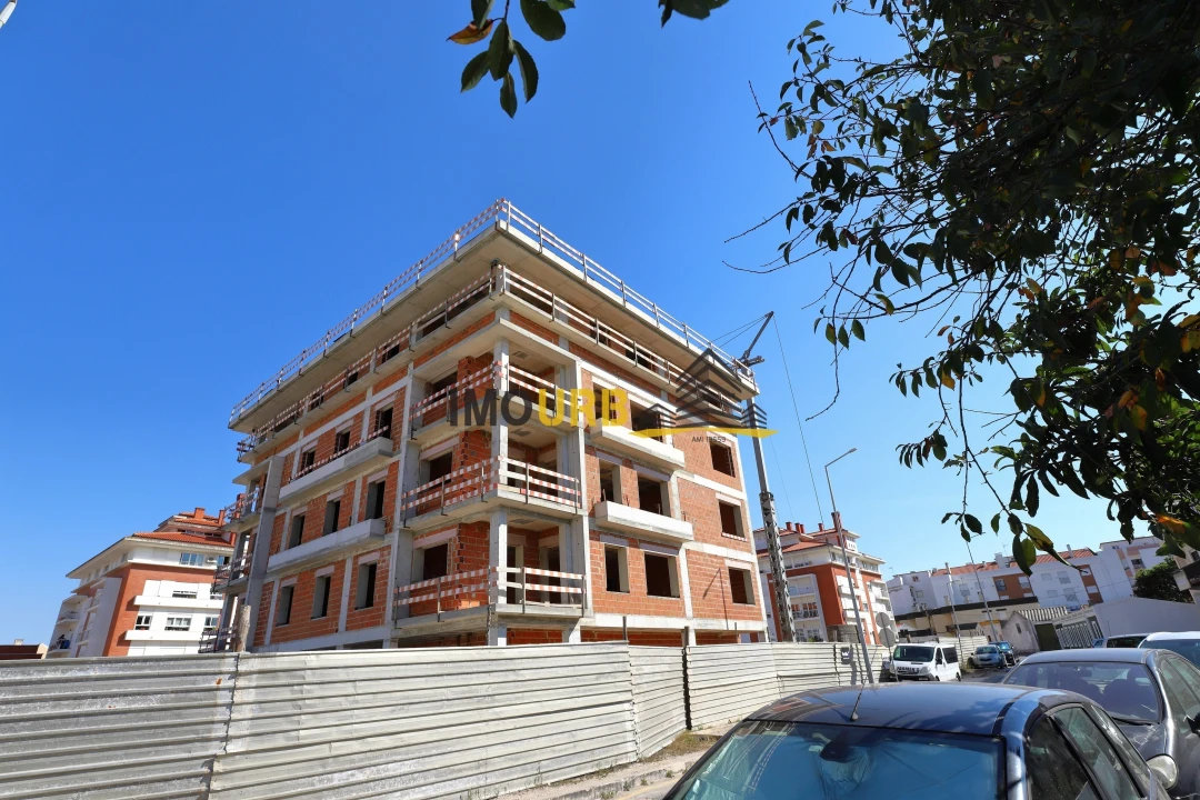 Apartamento T3 para Venda em Marinha Grande Foto 2