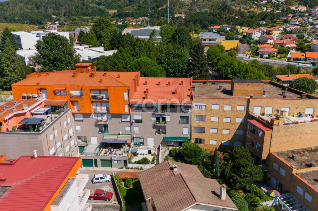 Apartamento T4 para Venda em Ponte da Barca, V.N. Muía, Paço Vedro Magalhães Foto 24