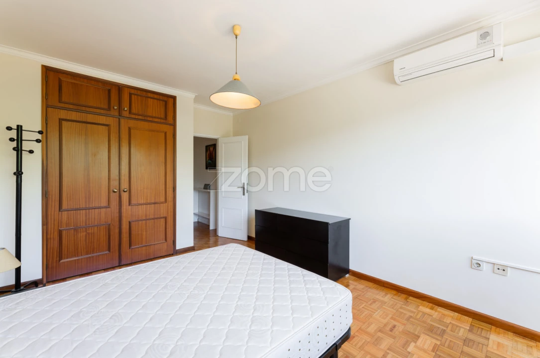 Apartamento T4 para Venda em Ponte da Barca, V.N. Muía, Paço Vedro Magalhães Foto 14