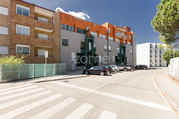 Apartamento T4 para Venda em Ponte da Barca, V.N. Muía, Paço Vedro Magalhães Foto 21