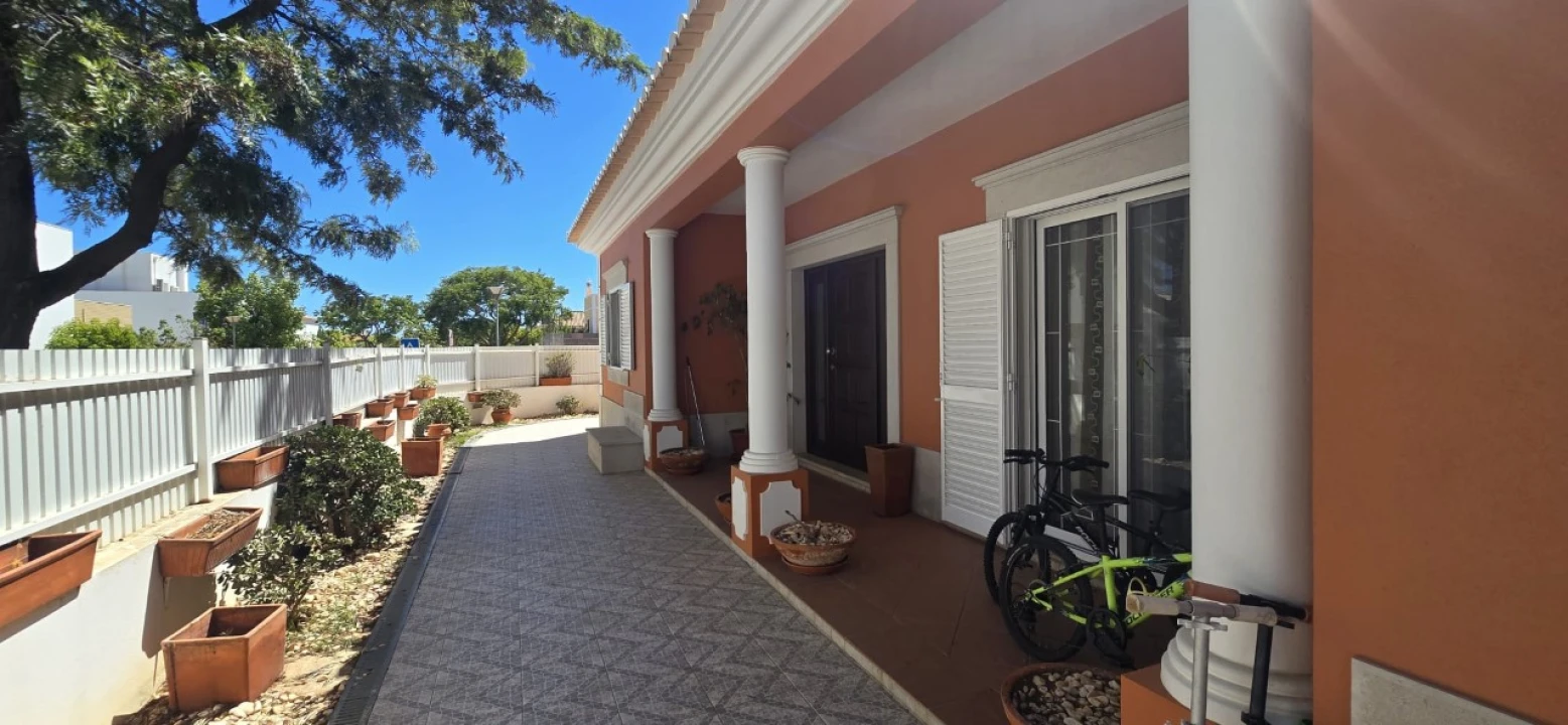 Moradia T4 para Venda em Tavira (Santa Maria e Santiago) Foto 5