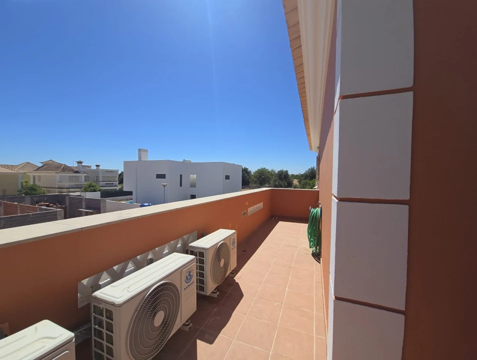 Moradia T4 para Venda em Tavira (Santa Maria e Santiago) Foto 46