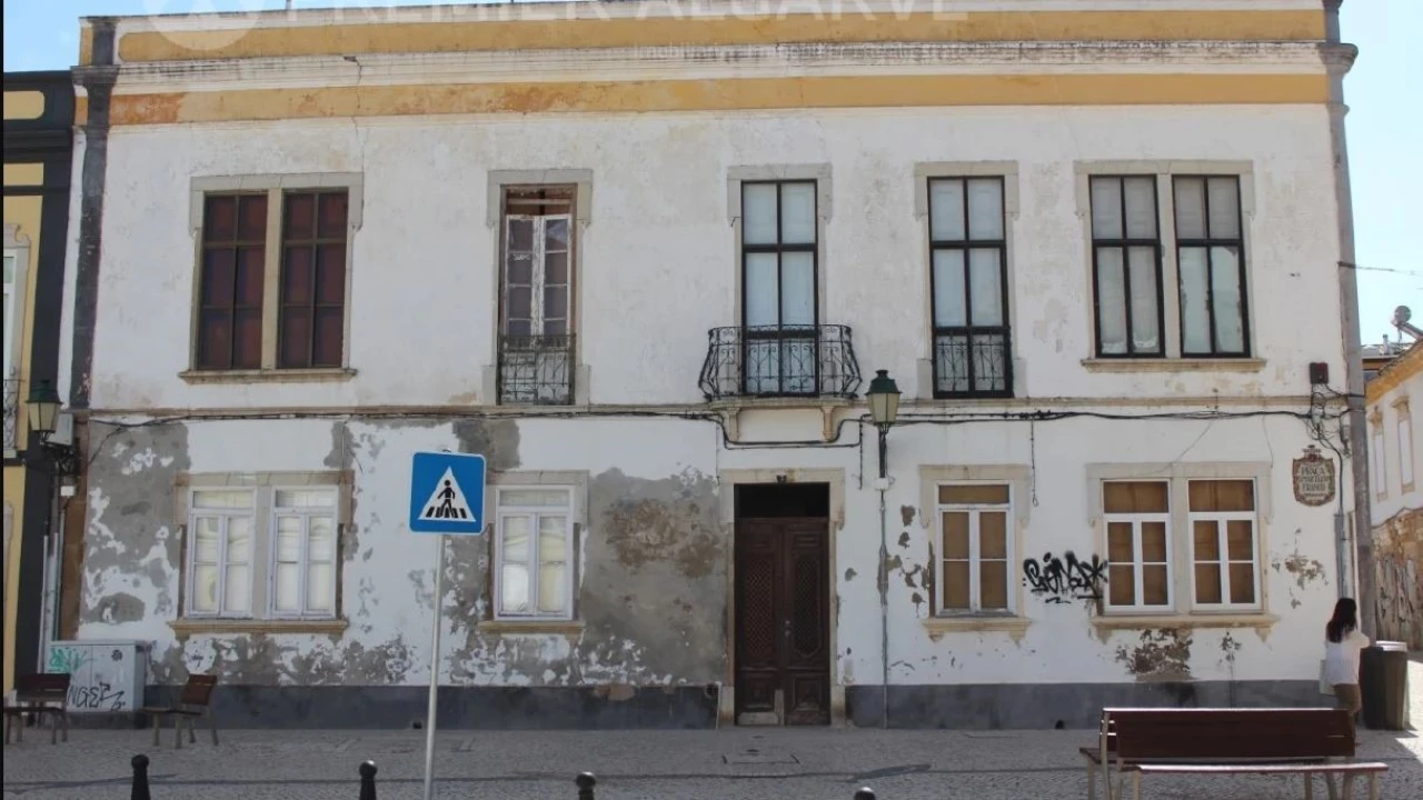 Moradia T10 para Venda em Faro (Sé e São Pedro) Foto 1