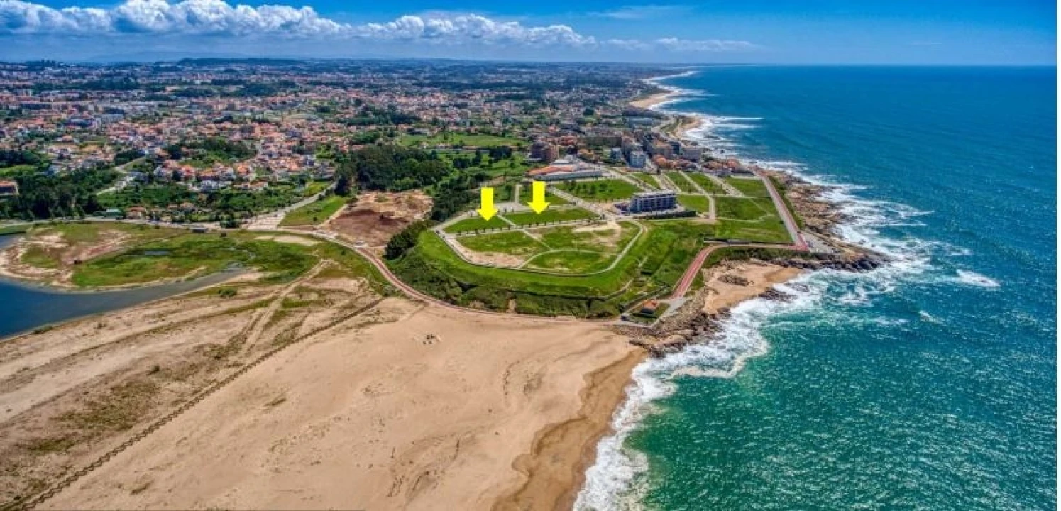 Apartamento T5 para Venda em Canidelo Foto 5