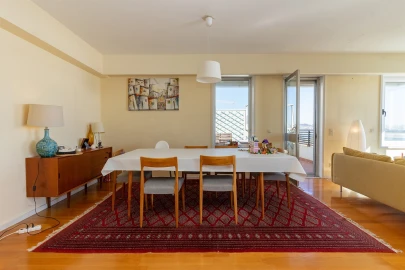 Apartamento T2 para Venda em Aldoar, Foz do Douro e Nevogilde