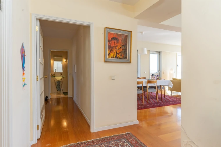 Apartamento T2 para Venda em Aldoar, Foz do Douro e Nevogilde Foto 3
