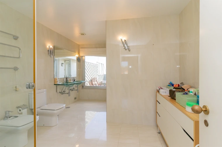 Apartamento T2 para Venda em Aldoar, Foz do Douro e Nevogilde Foto 27