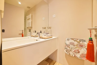 Apartamento T2 para Venda em Lordelo do Ouro e Massarelos