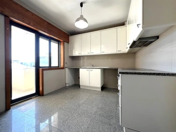 Apartamento T4 para Venda em Aldoar, Foz do Douro e Nevogilde