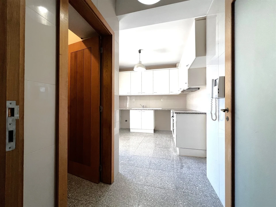 Apartamento T4 para Venda em Aldoar, Foz do Douro e Nevogilde Foto 32