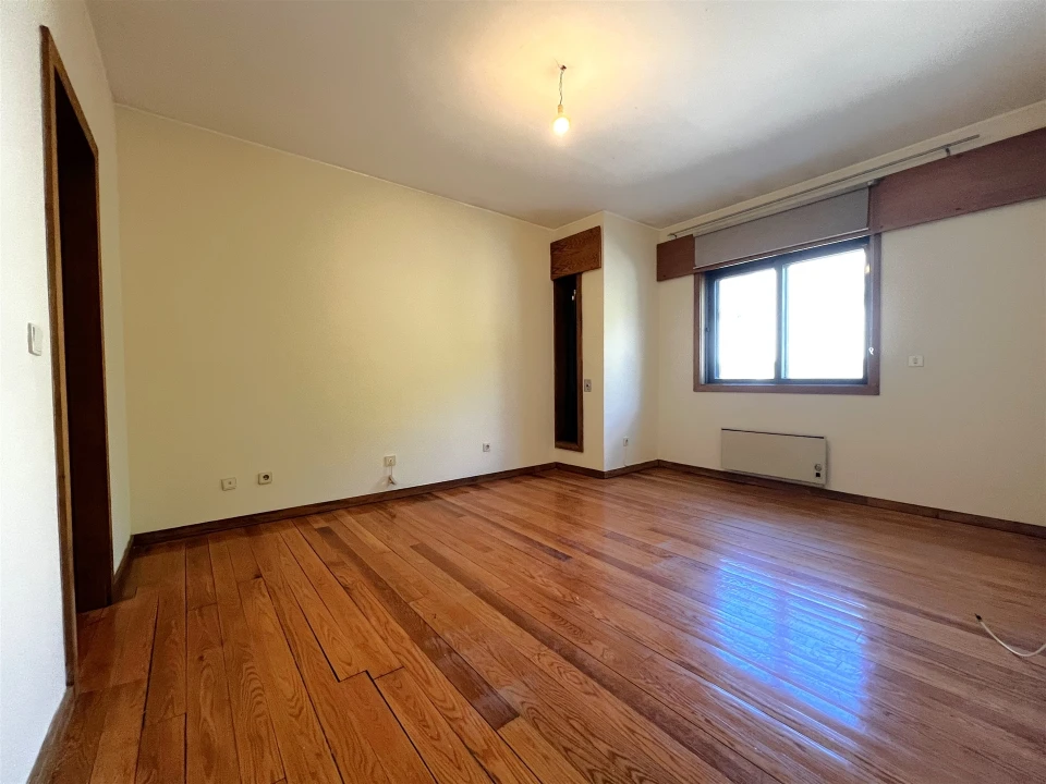 Apartamento T4 para Venda em Aldoar, Foz do Douro e Nevogilde Foto 24