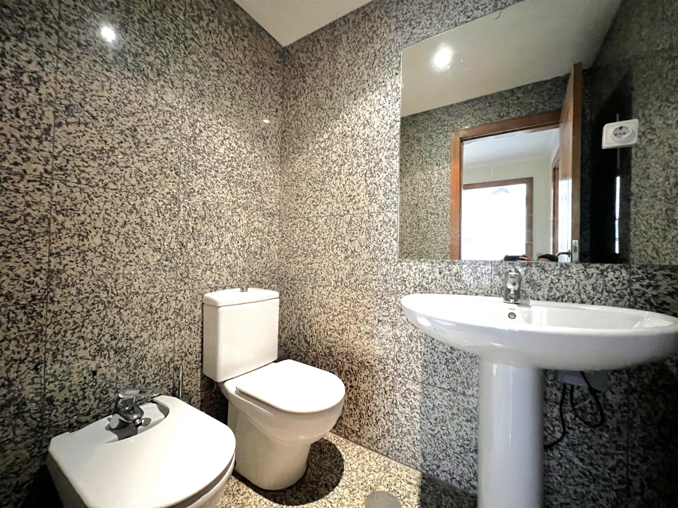 Apartamento T4 para Venda em Aldoar, Foz do Douro e Nevogilde Foto 27