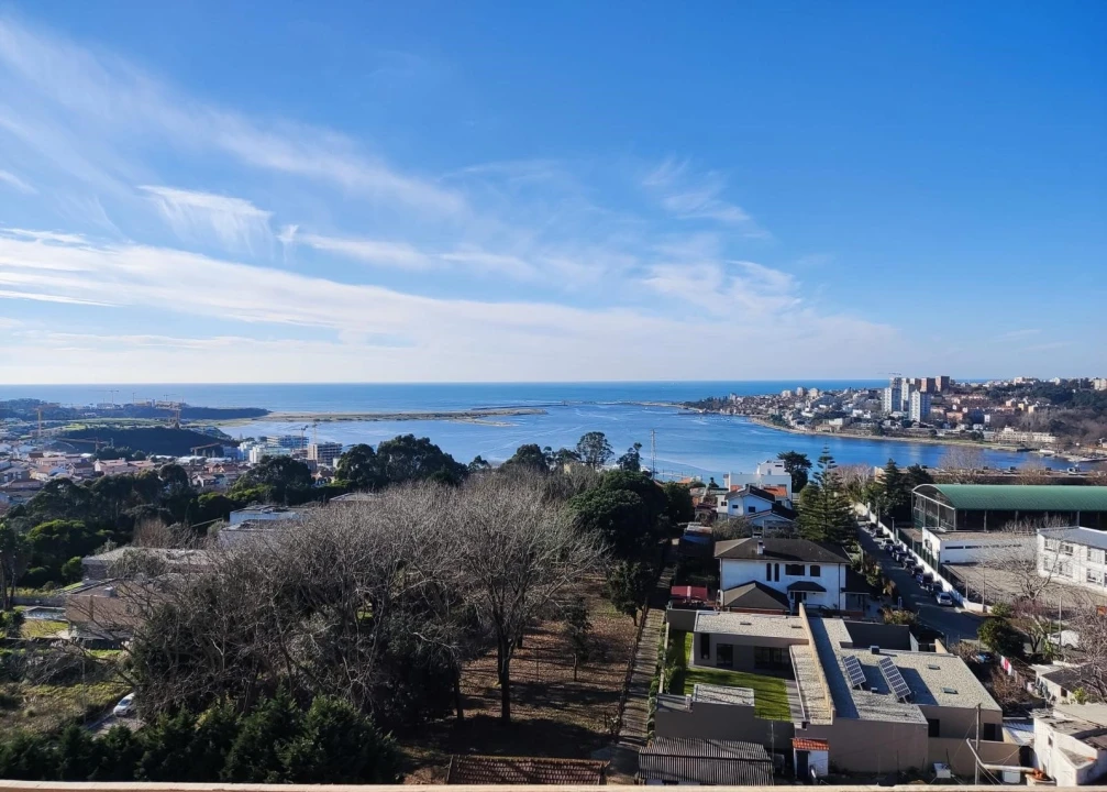 Apartamento T2 para Venda em Canidelo Foto 17