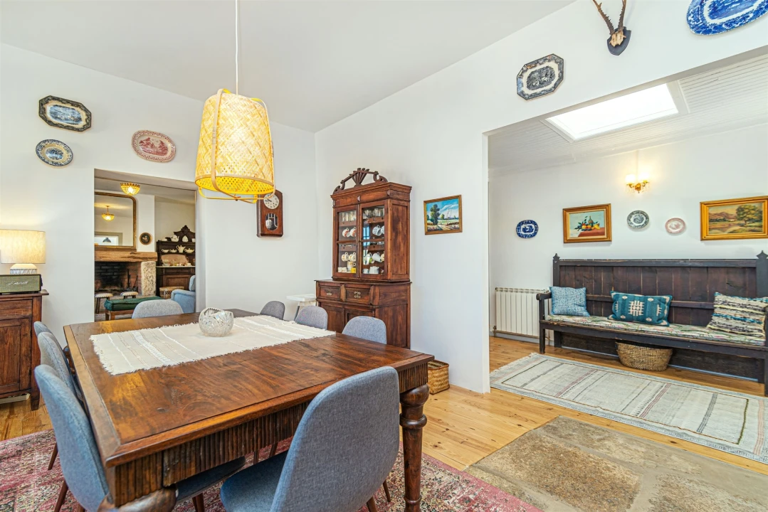 Moradia T5 para Venda em Avantos e Romeu Foto 38