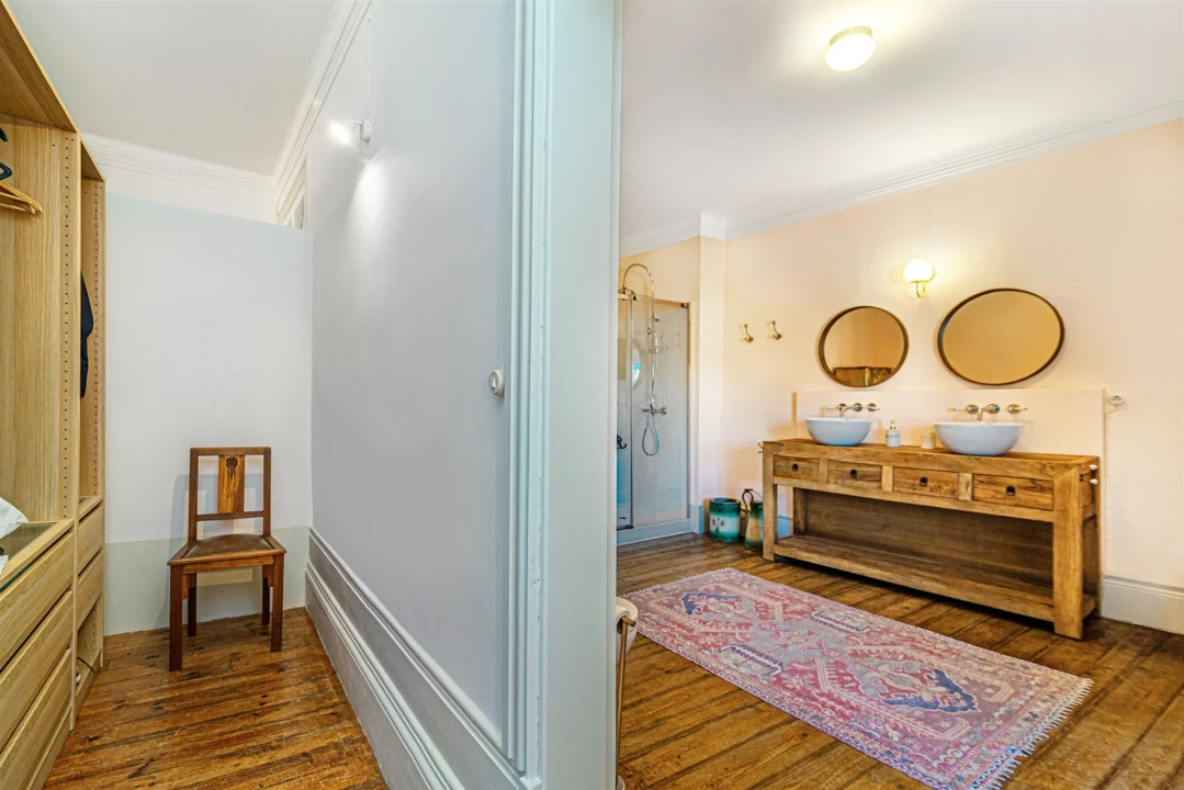 Moradia T5 para Venda em Avantos e Romeu Foto 22